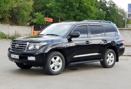 Продам Toyota Land Cruiser 200 2008 года в Киеве