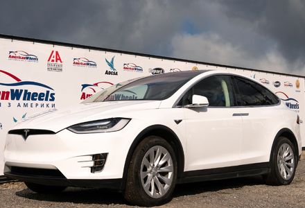 Продам Tesla Model X 2016 года в Черновцах
