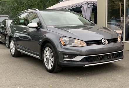 Продам Volkswagen Golf VII ALLTRACK 2017 года в Киеве