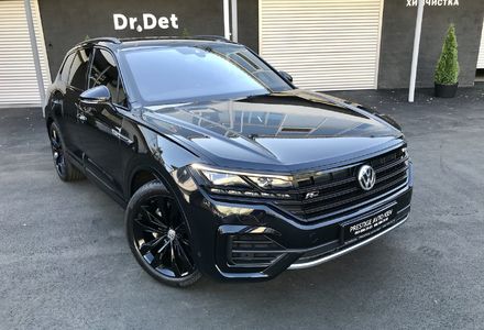 Продам Volkswagen Touareg 3.0 TFSI R-LINE 2019 года в Киеве