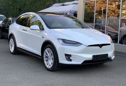 Продам Tesla Model X 100 D Dual Motor 2020 года в Киеве