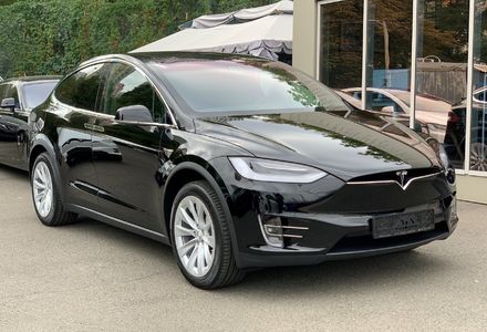 Продам Tesla Model X 100 D Dual Motor 2020 года в Киеве