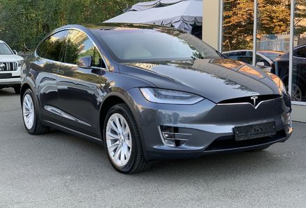 Продам Tesla Model X 100 D Dual Motor 2020 года в Киеве