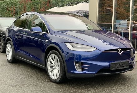 Продам Tesla Model X 100 D Dual Motor 2020 года в Киеве