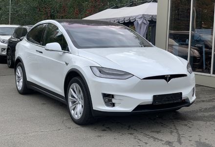 Продам Tesla Model X 100 D Dual Motor 2020 года в Киеве