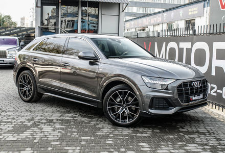 Продам Audi Q8 50TDI S-Line 2019 года в Киеве