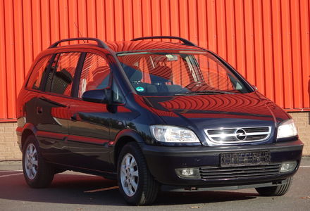 Продам Opel Zafira 7 mest  2004 года в Одессе