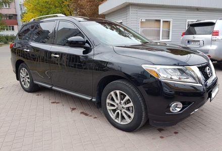 Продам Nissan Pathfinder SV AWD 2015 года в Одессе