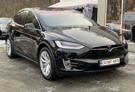 Продам Tesla Model X 100 D Dual Motor  2020 года в Киеве