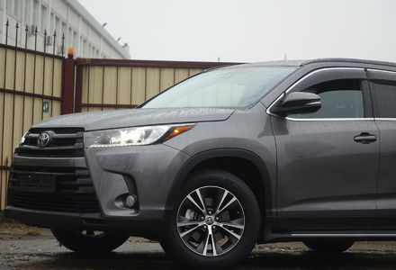 Продам Toyota Highlander MAXIMAL AWD 2019 года в Одессе