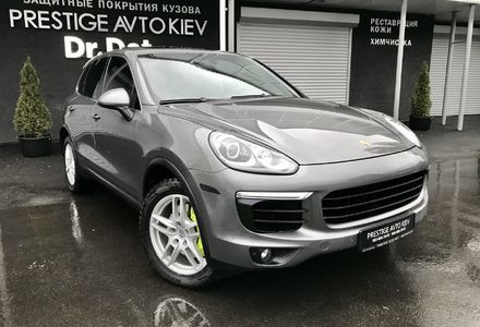 Продам Porsche Cayenne S HYBRID 2015 года в Киеве