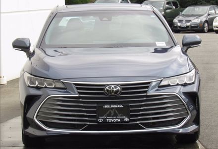 Продам Toyota Avalon 2021 года в Киеве