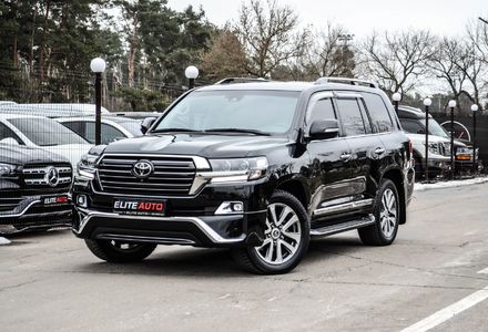 Продам Toyota Land Cruiser 200 Diesel 2017 года в Киеве