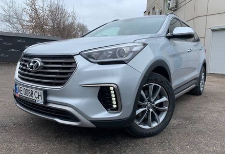 Продам Hyundai Grand Santa Fe IDEAL 2017 года в Днепре