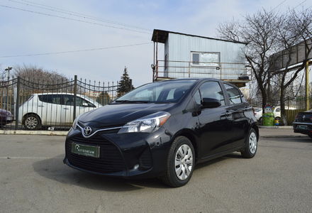 Продам Toyota Yaris 2016 года в Одессе