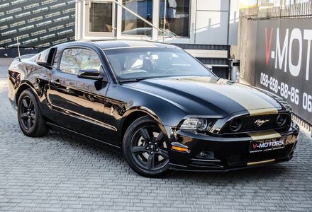 Продам Ford Mustang 3.7L 2014 года в Киеве