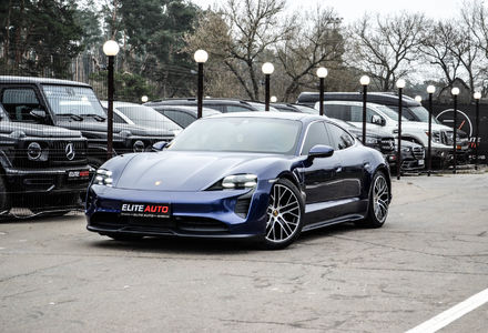 Продам Porsche Panamera Taycan 4 S 2020 года в Киеве