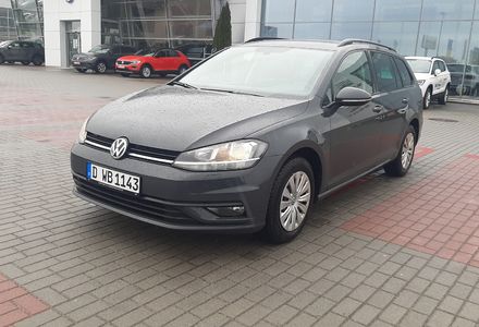 Продам Volkswagen Golf VII Automat Restail  2018 года в Львове