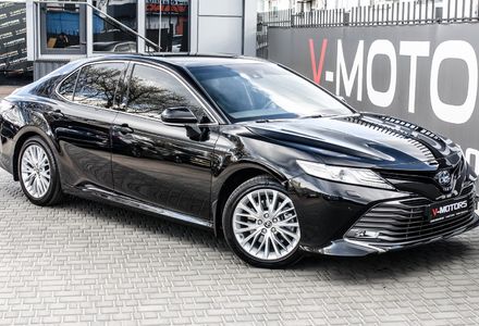 Продам Toyota Camry 2.5 Hybrid Premium 2020 года в Киеве