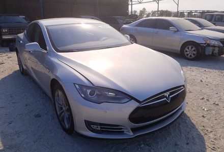 Продам Tesla Model S 60 2014 года в Киеве