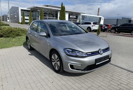 Продам Volkswagen e-Golf  Quick Charge, Led, Xeno 2017 года в Львове