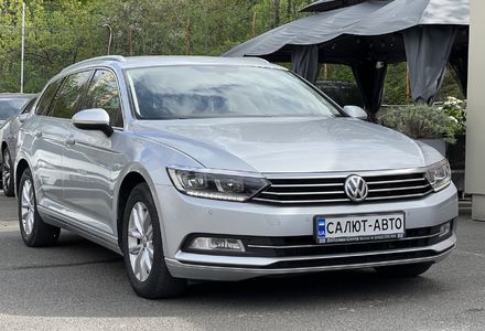 Продам Volkswagen Passat B8 2014 года в Киеве