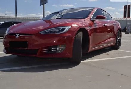 Продам Tesla Model S 2017 года в Киеве