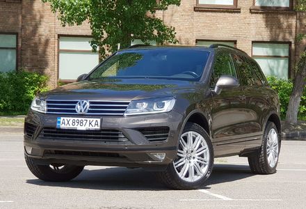 Продам Volkswagen Touareg OFFICIAL 2016 года в Киеве