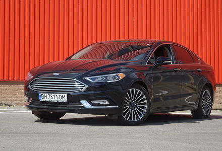 Продам Ford Fusion HYBRIDE TITANIUM 2017 года в Одессе