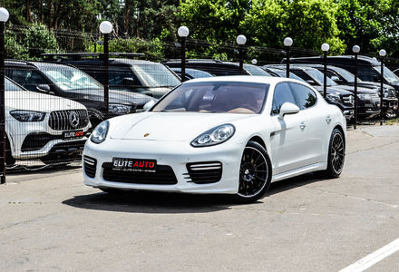 Продам Porsche Panamera Turbo 2013 года в Киеве