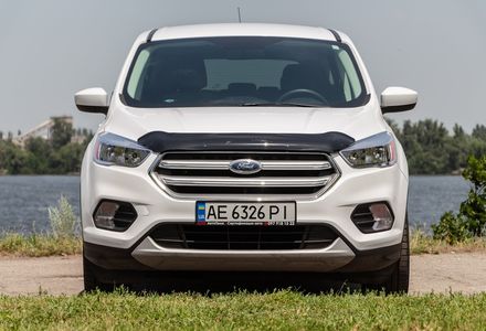 Продам Ford Escape 2016 года в Днепре