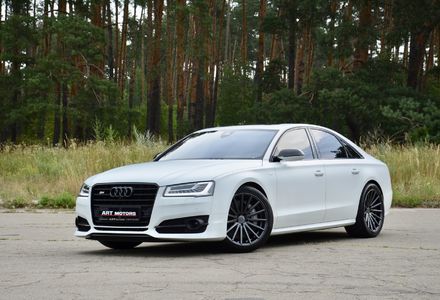 Продам Audi S8 2017 года в Киеве