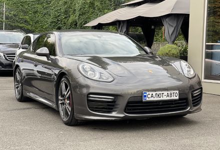 Продам Porsche Panamera GTS 2013 года в Киеве