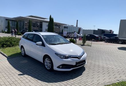 Продам Toyota Auris 1.6D-4D 2016 года в Львове