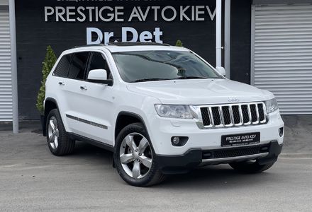 Продам Jeep Grand Cherokee Overland 2012 года в Киеве