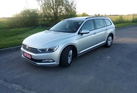 Продам Volkswagen Passat B8 LED NAVI KLIMA  NE MALOVANA 2016 года в Львове