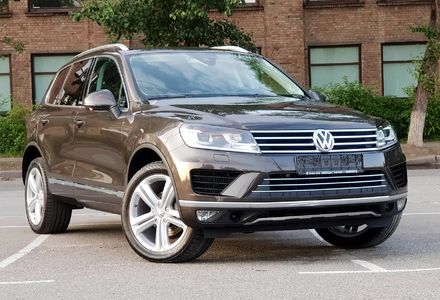 Продам Volkswagen Touareg Executive Edition 2017 года в Киеве