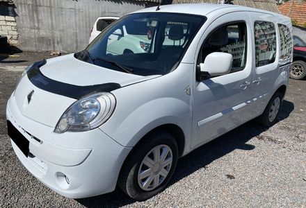 Продам Renault Kangoo пасс. оригинальный пассажир 2011 года в Николаеве