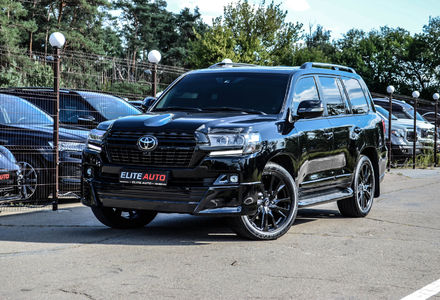 Продам Toyota Land Cruiser 200 Special Edetion 2017 года в Киеве