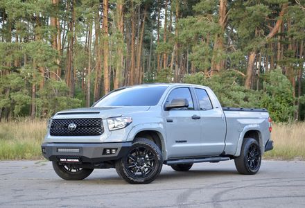 Продам Toyota Tundra TSS OFF ROAD 2019 года в Киеве