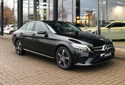 Продам Mercedes-Benz C-Class 300d 2019 года в Киеве