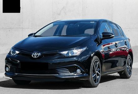 Продам Toyota Auris Hybrid Style Selection 2018 года в Киеве