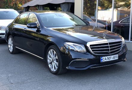 Продам Mercedes-Benz E-Class 400 4matic  2017 года в Киеве