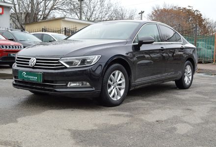 Продам Volkswagen Passat B8 TSI BLUEMOTION  2015 года в Одессе