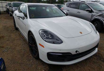 Продам Porsche Panamera Base 2021 года в Киеве