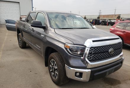 Продам Toyota Tundra Crewmax SR5 2021 года в Киеве