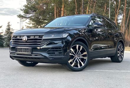 Продам Volkswagen Touareg Black Edition  2019 года в Киеве