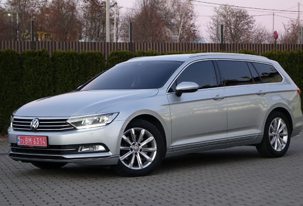 Продам Volkswagen Passat B8 Highline Automat  2019 года в Львове