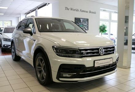 Продам Volkswagen Tiguan Allspace R-Line 2018 года в Киеве