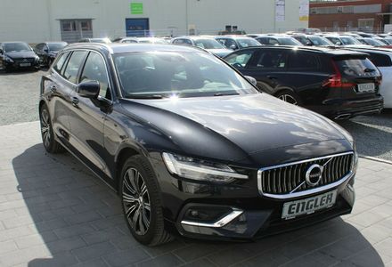 Продам Volvo V60 D3 2018 года в Киеве